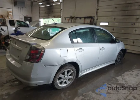 2010 Nissan Sentra 2.0Sr из США, поврежденный, VIN 3N1AB6AP1AL699563